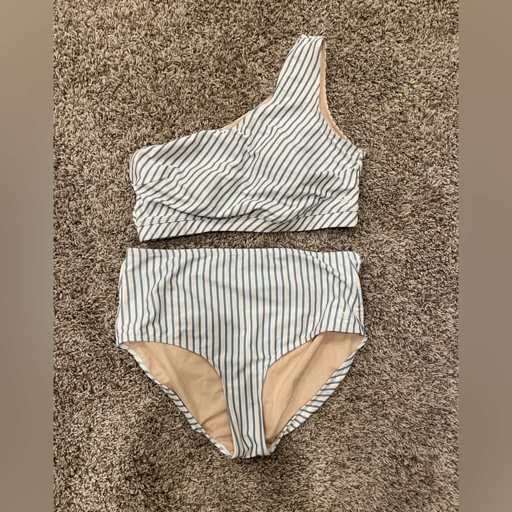 Albion Fit one shoulder top bikini